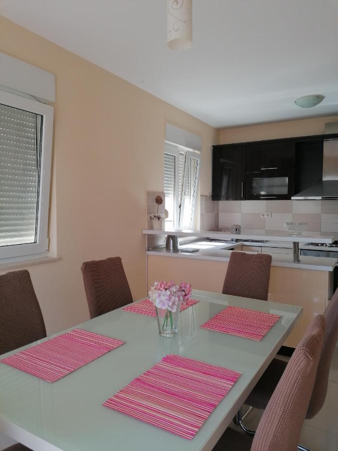 Apartmán Salona Croatia Exteriér fotografie
